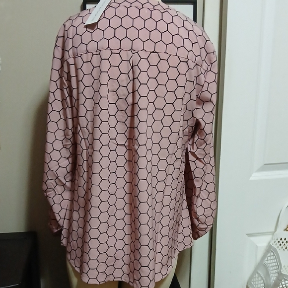 Notations Pink Hexagon Button Down Shirt - Picture 3 of 8